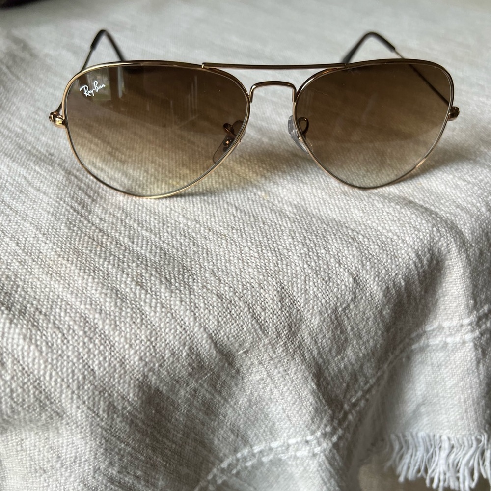 Authentic Ray Bans - Picture 5 of 9